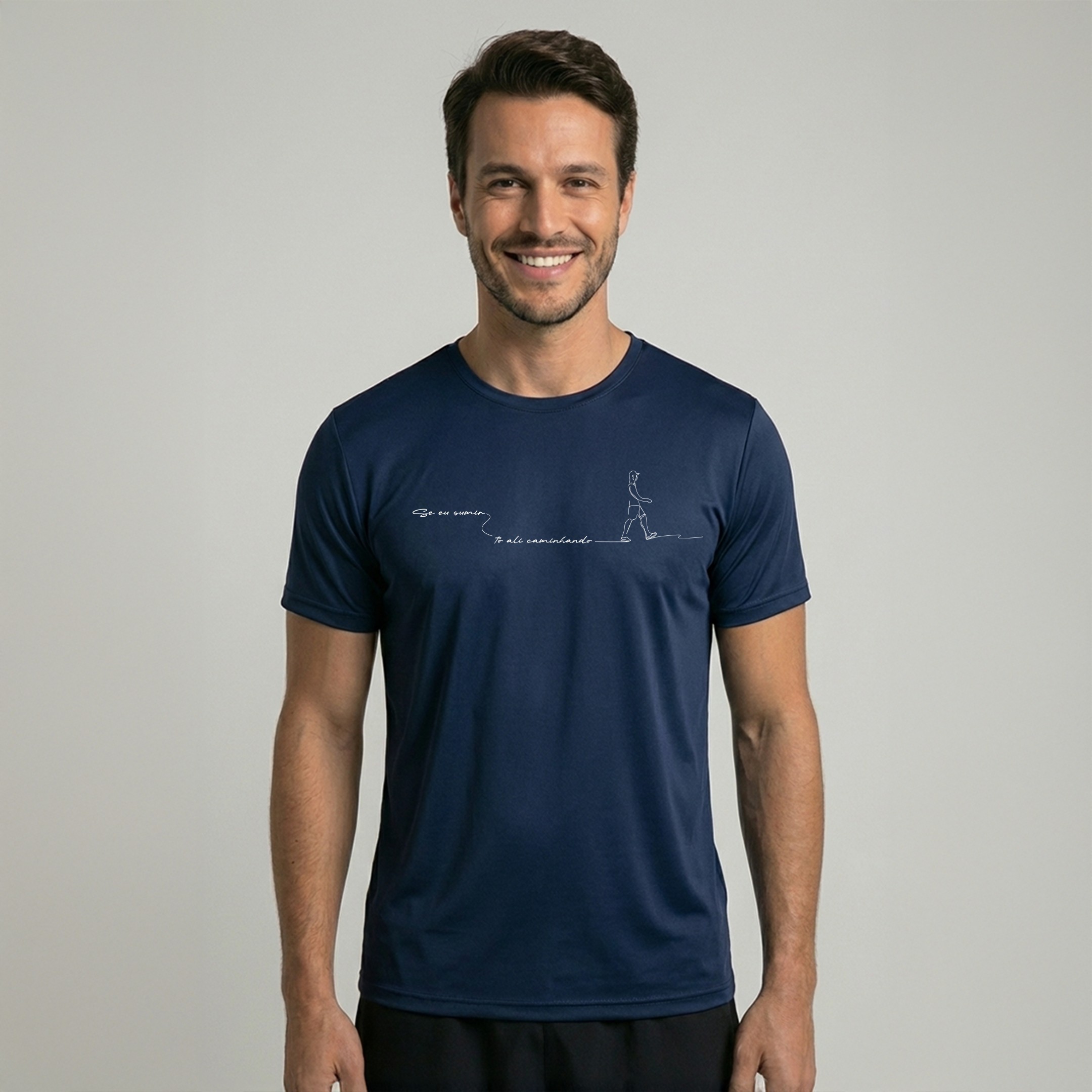 Vitore Loja | Camiseta Se Eu Sumir, Tô Ali Caminhando - Azul Marinho